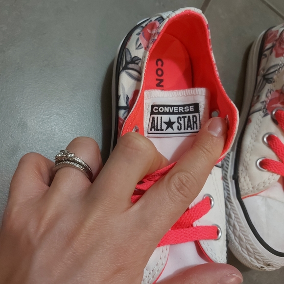 Converse Chuck Taylor toddler girl shoes size 12 - Picture 8 of 10